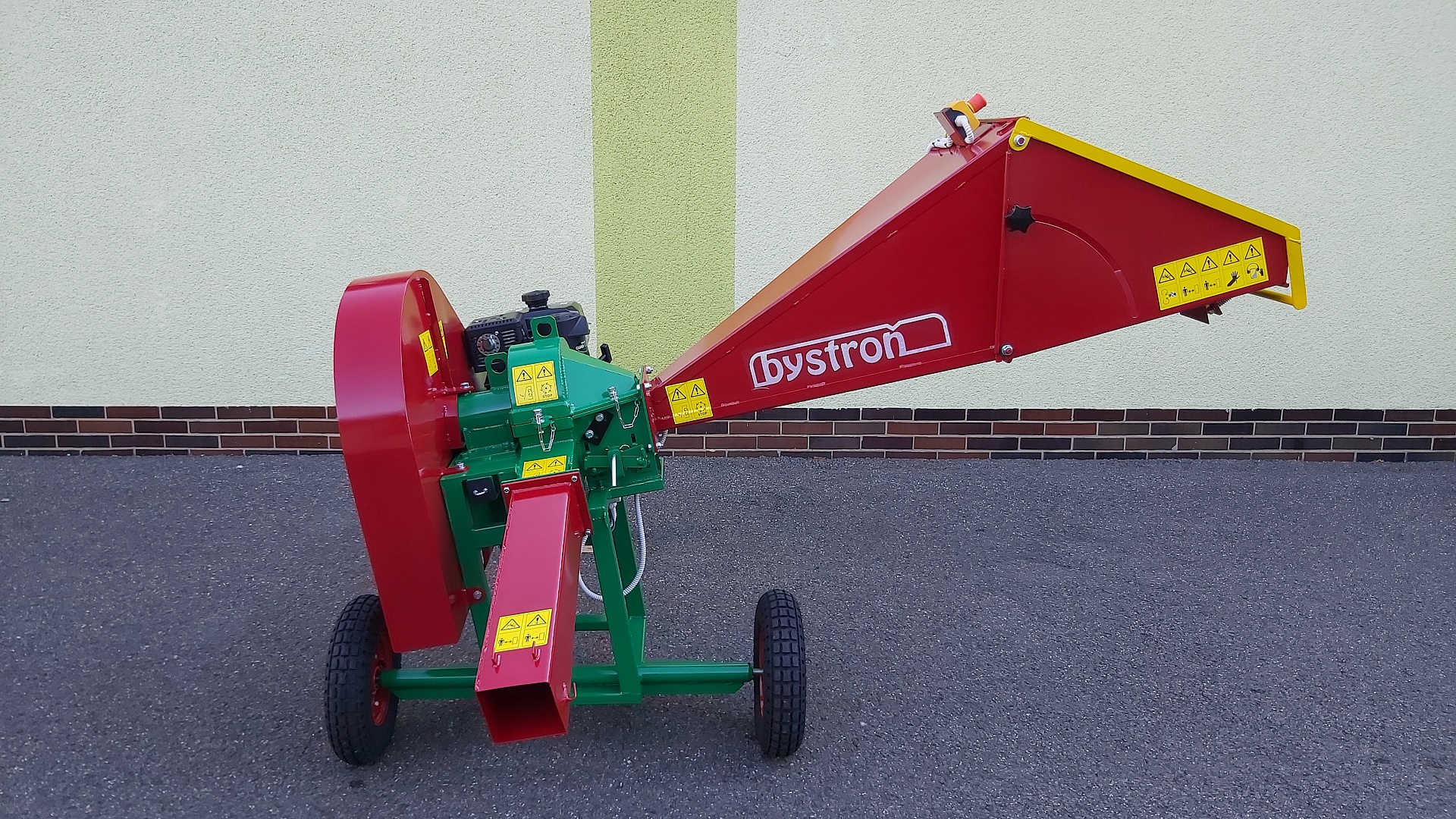 Wood chippers PIRANA 14HP WHEELS 410X100 ST/SPA/02