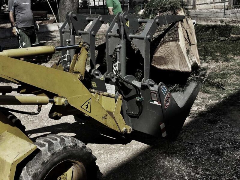 MATERIALS HANDLING