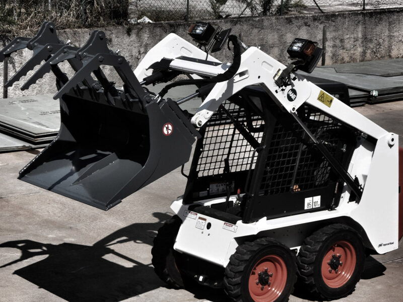 MATERIALS HANDLING